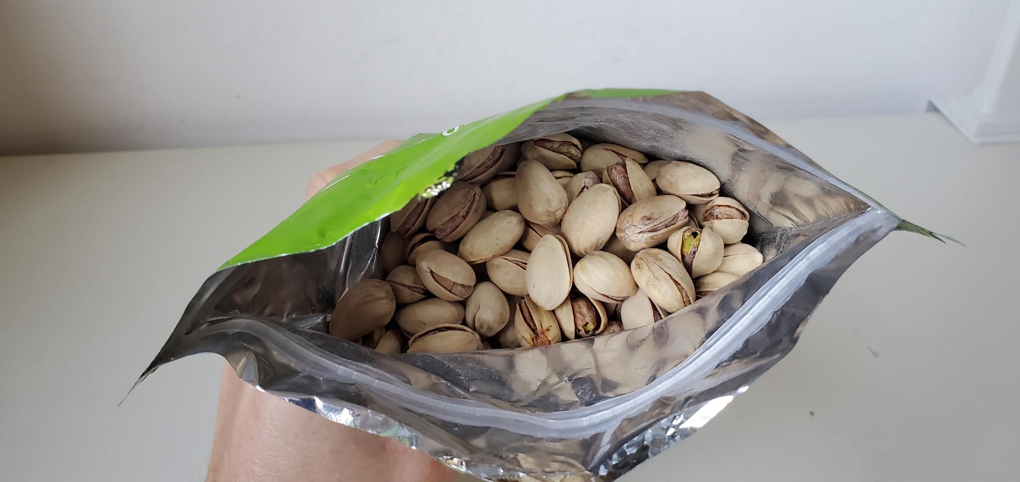 by Amazon Pistacchi Tostati Salati 200 g in Guscio