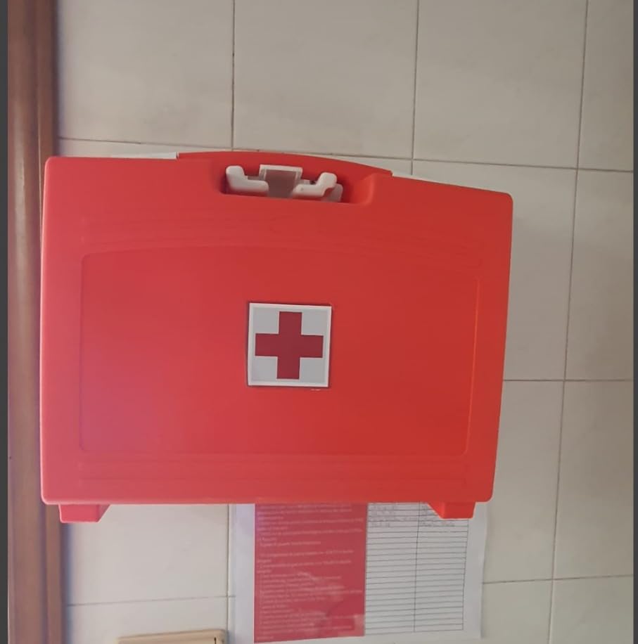 Akitaink Allegato 1 cassetta pronto soccorso aziendale con sfigmomanometro