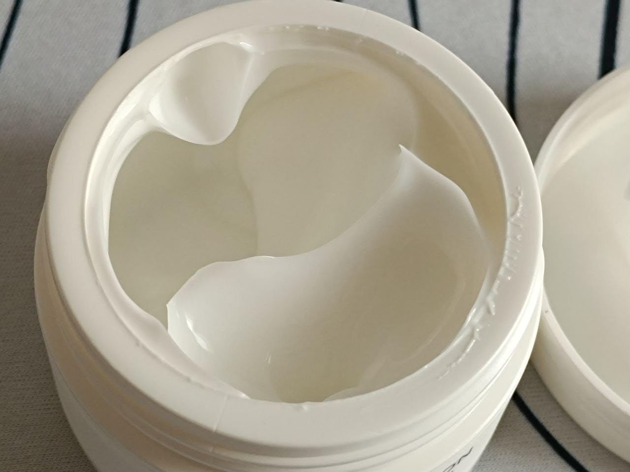 by Amazon Crema Viso Acido Ialuronico 50 ml Pelle Sensibile