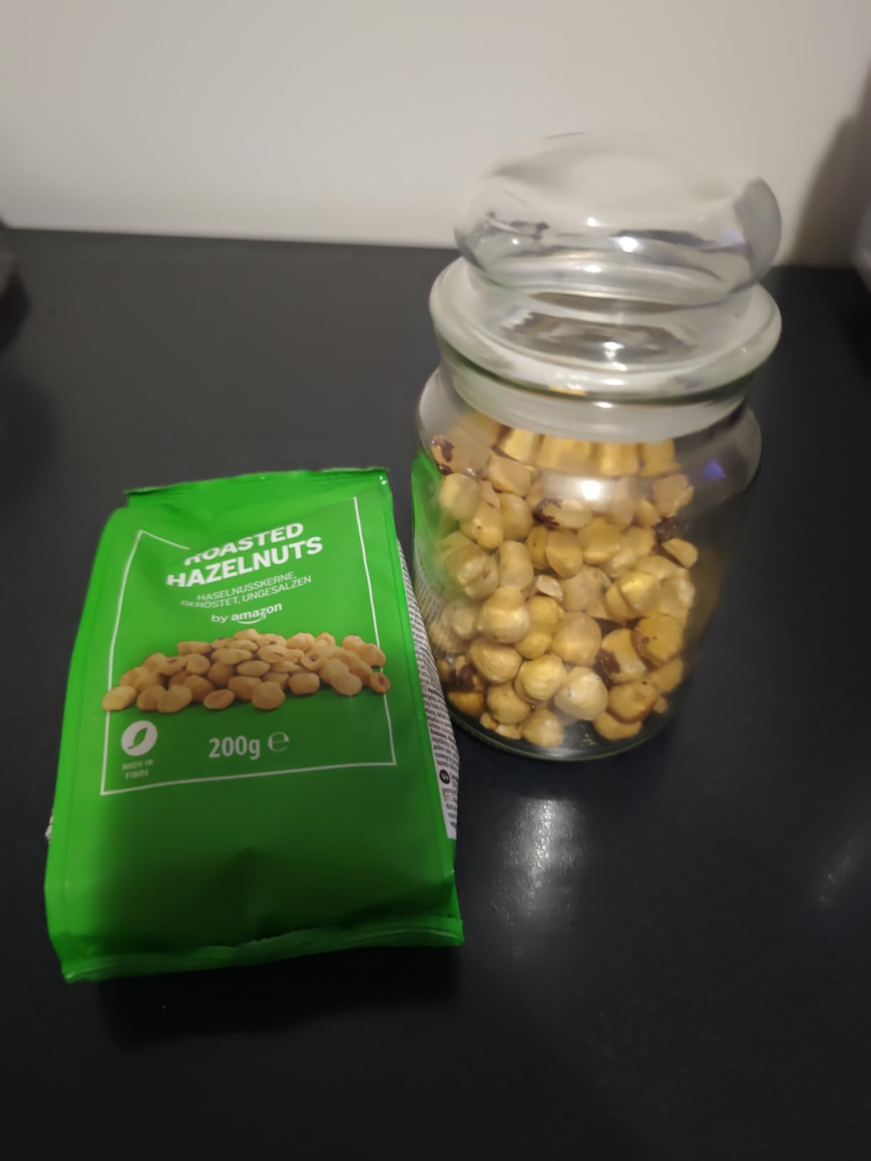 by Amazon Nocciole Tostate Non Salate 200g Ricche di Fibre