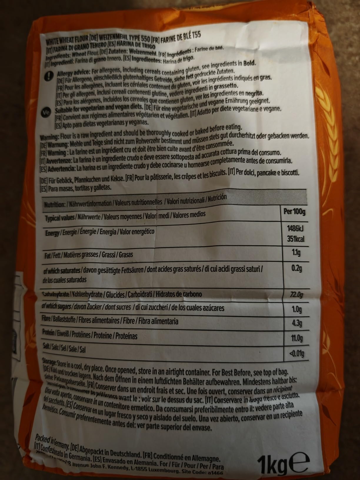by Amazon Farina di grano tenero per dolci 1kg
