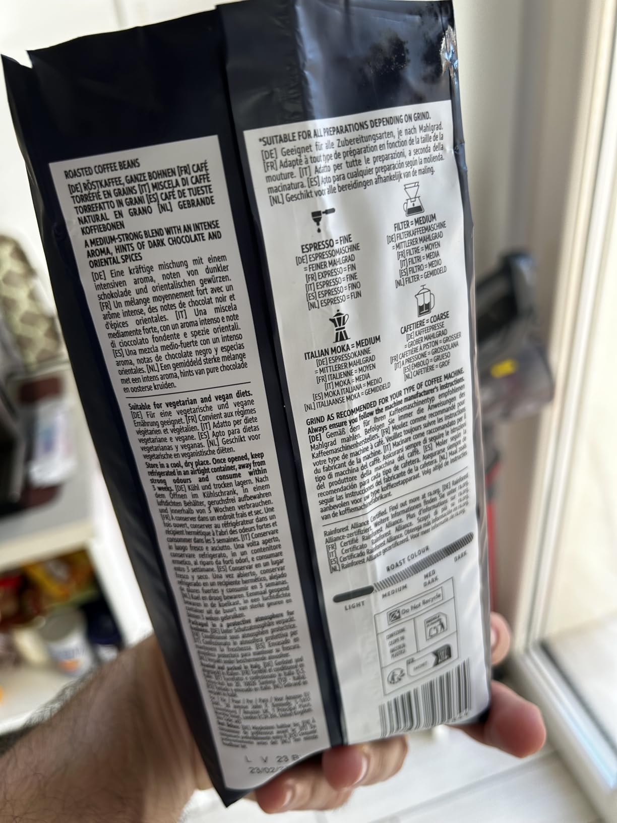 by Amazon Caffè Intenso caffè in grani 1 kg tostatura chiara