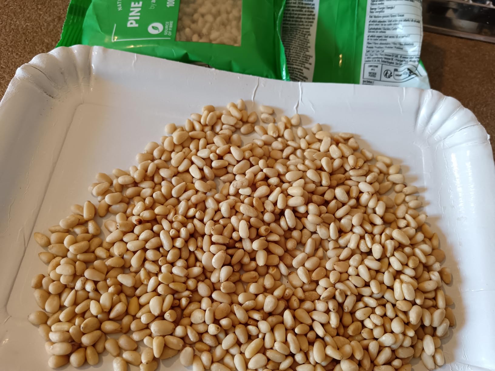 by Amazon Pinoli Naturali 100 g non salati
