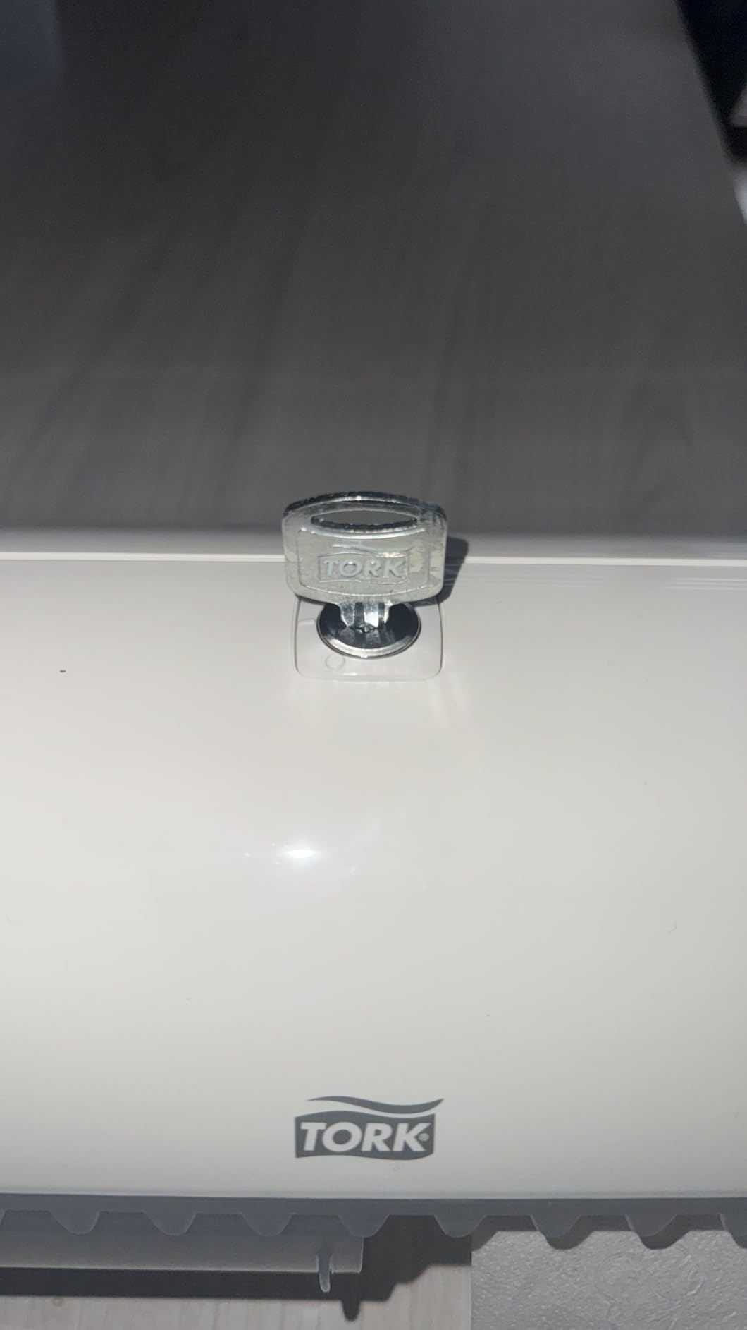 Tork Elevation 557000 dispenser carta igienica bianco