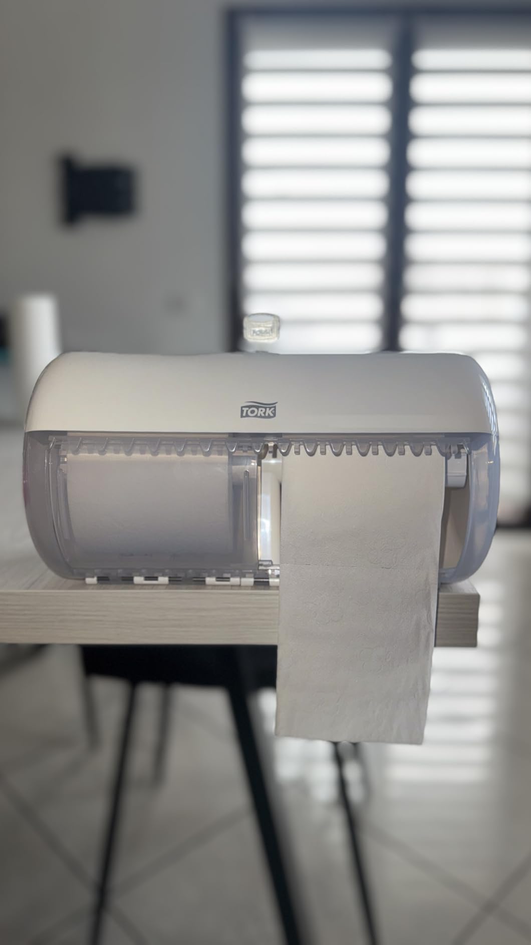 Tork Elevation 557000 dispenser carta igienica bianco