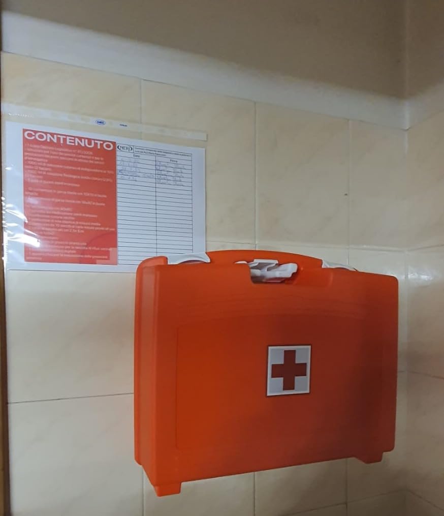 Akitaink Allegato 1 cassetta pronto soccorso aziendale con sfigmomanometro