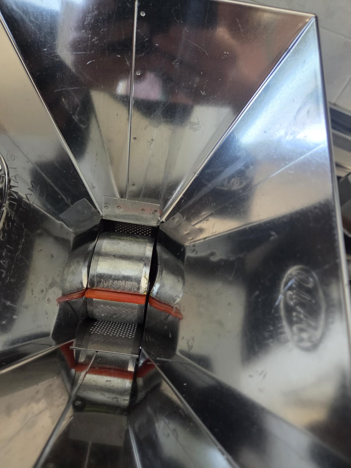 Akitaink Spremipomodoro Manuale Inox con Morsetto