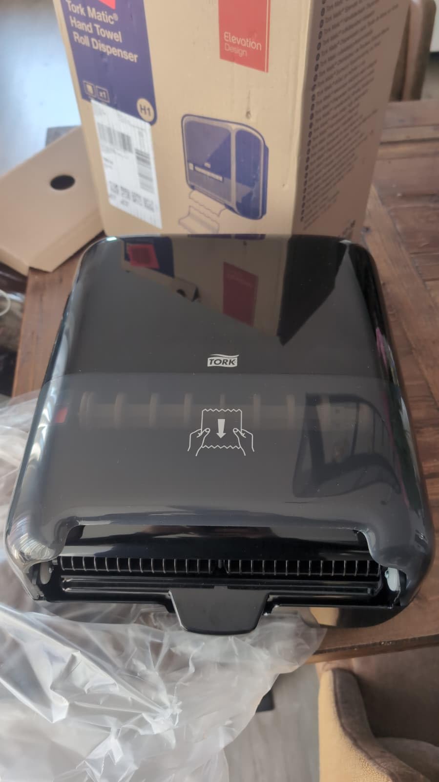 Tork Matic 551008 dispenser asciugamani H1 nero erogazione singola