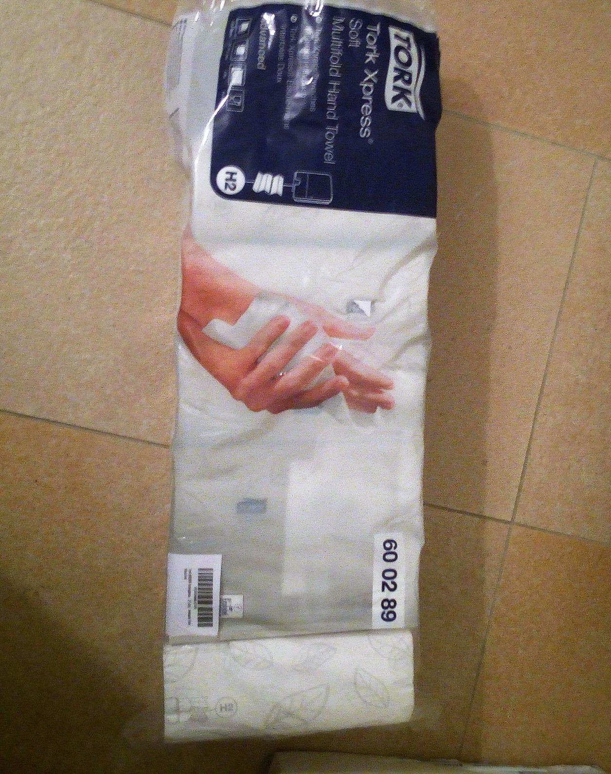 Tork 100297 Xpress Asciugamani Intercalati 21 x 100 extra soft