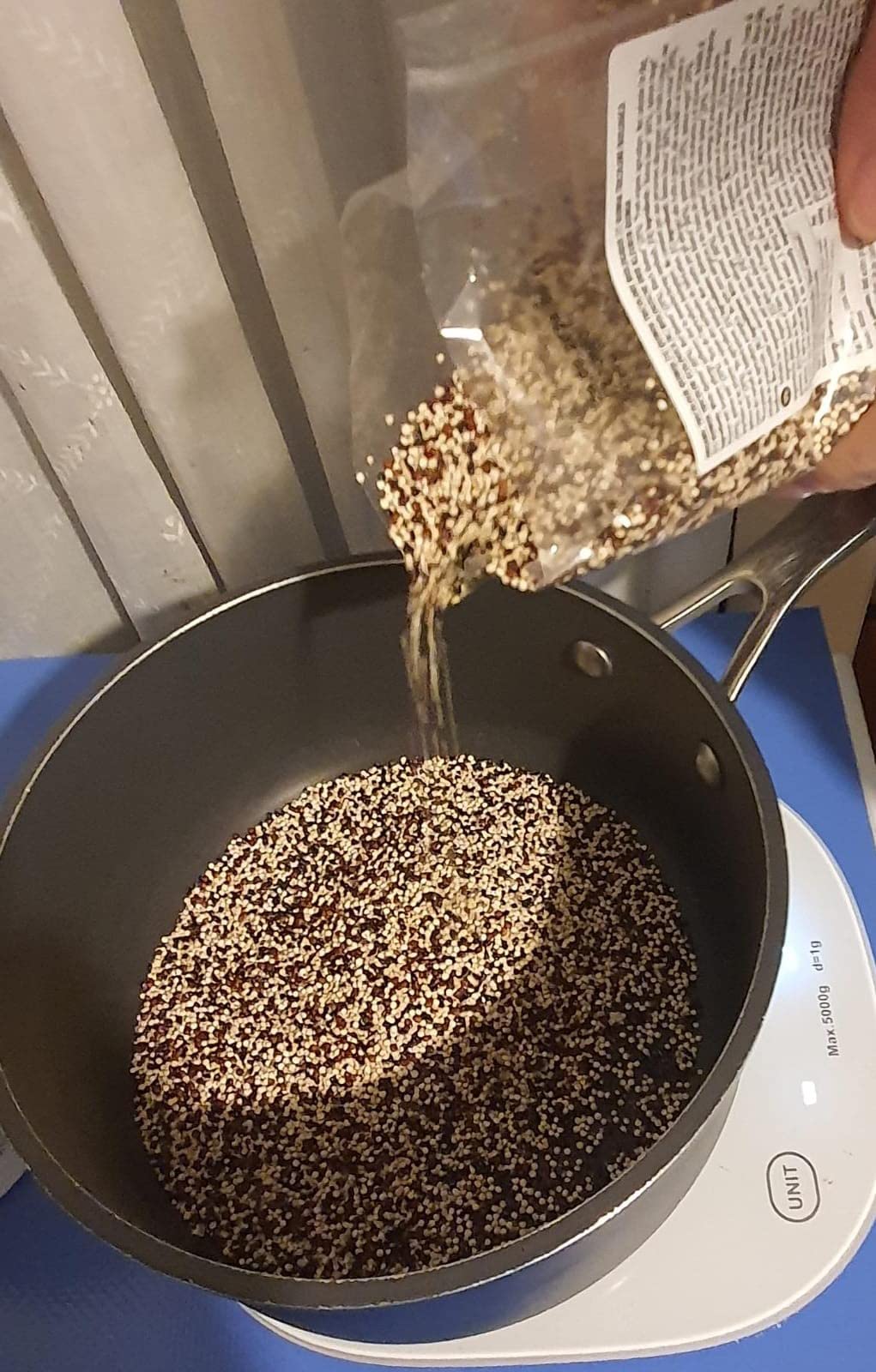 by Amazon Quinoa Tricolore Biologica 500 g senza glutine