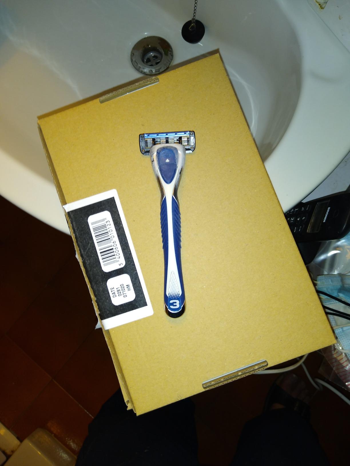 by Amazon ricariche rasoio uomo 5 lame 12 pezzi pelli sensibili