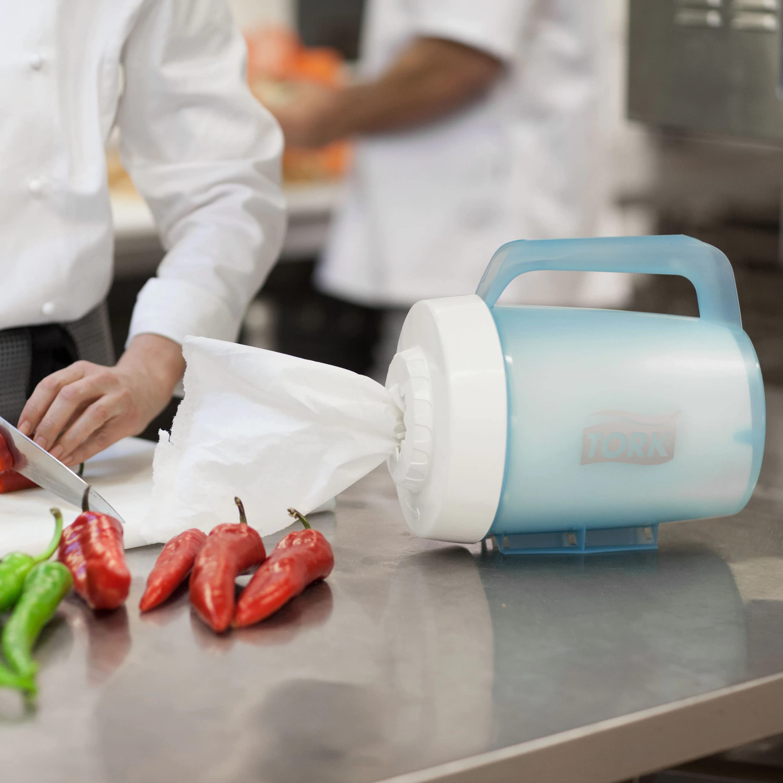 Tork M1 Mini dispenser portatile estrazione centrale starter pack