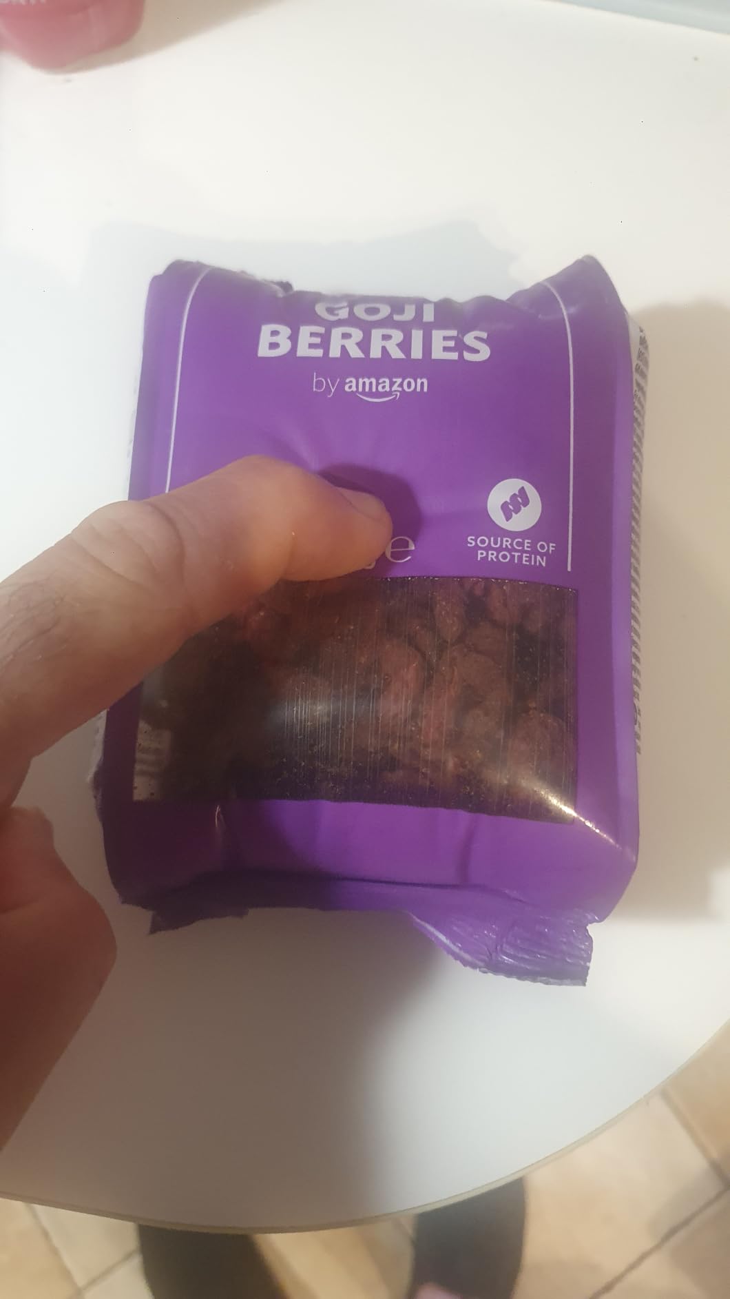 by Amazon Bacche di Goji Essiccate 6 x 200 g ricche di fibre