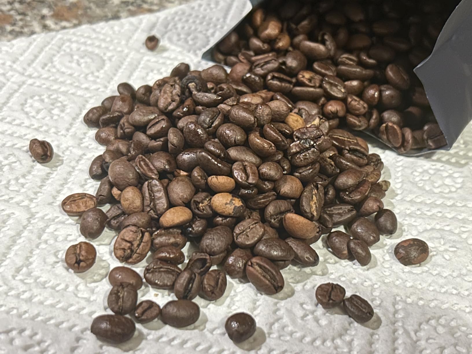 by Amazon Caffè Intenso caffè in grani 1 kg tostatura chiara