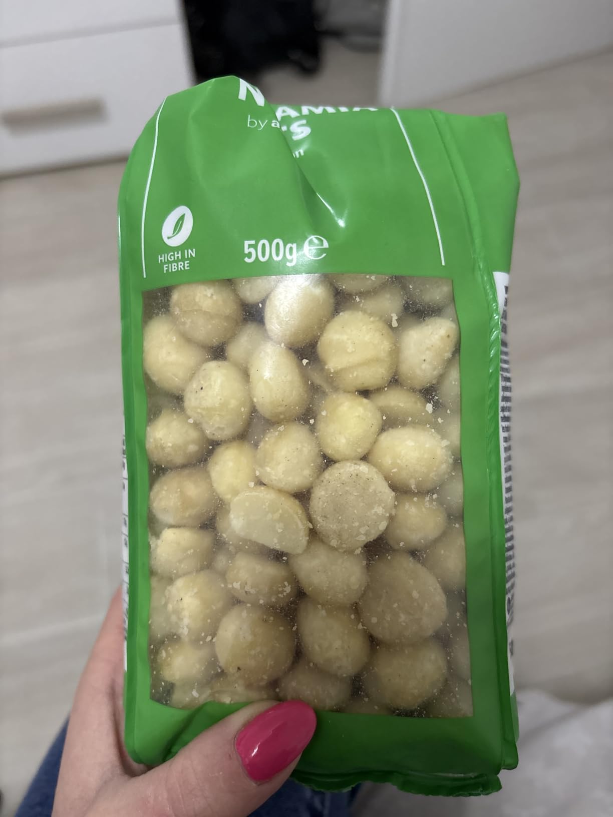 by Amazon Noci di Macadamia Intere 500 g Non Salate Vegane