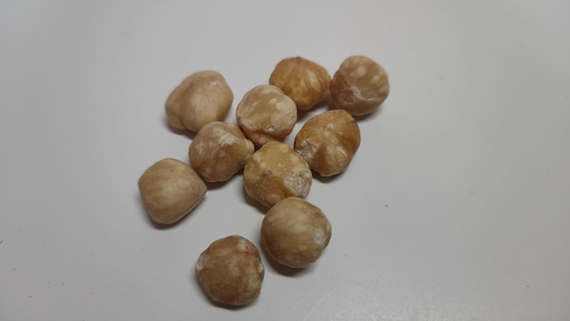 by Amazon Nocciole Tostate 200 g Ricche di Fibre