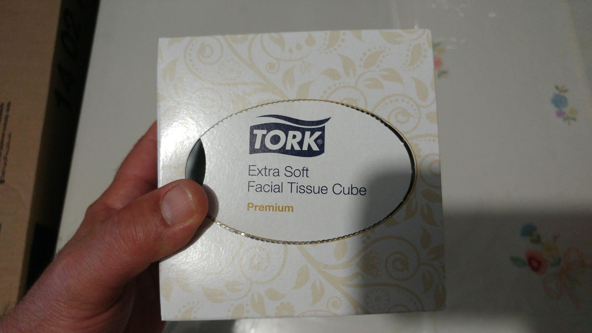 Tork Premium Extra Soft Veline Viso Cubo 30x100 pz 2 veli