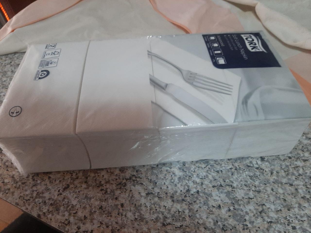 Tork 477416 Lunch Soft tovaglioli bianchi 1500 pezzi 3 veli