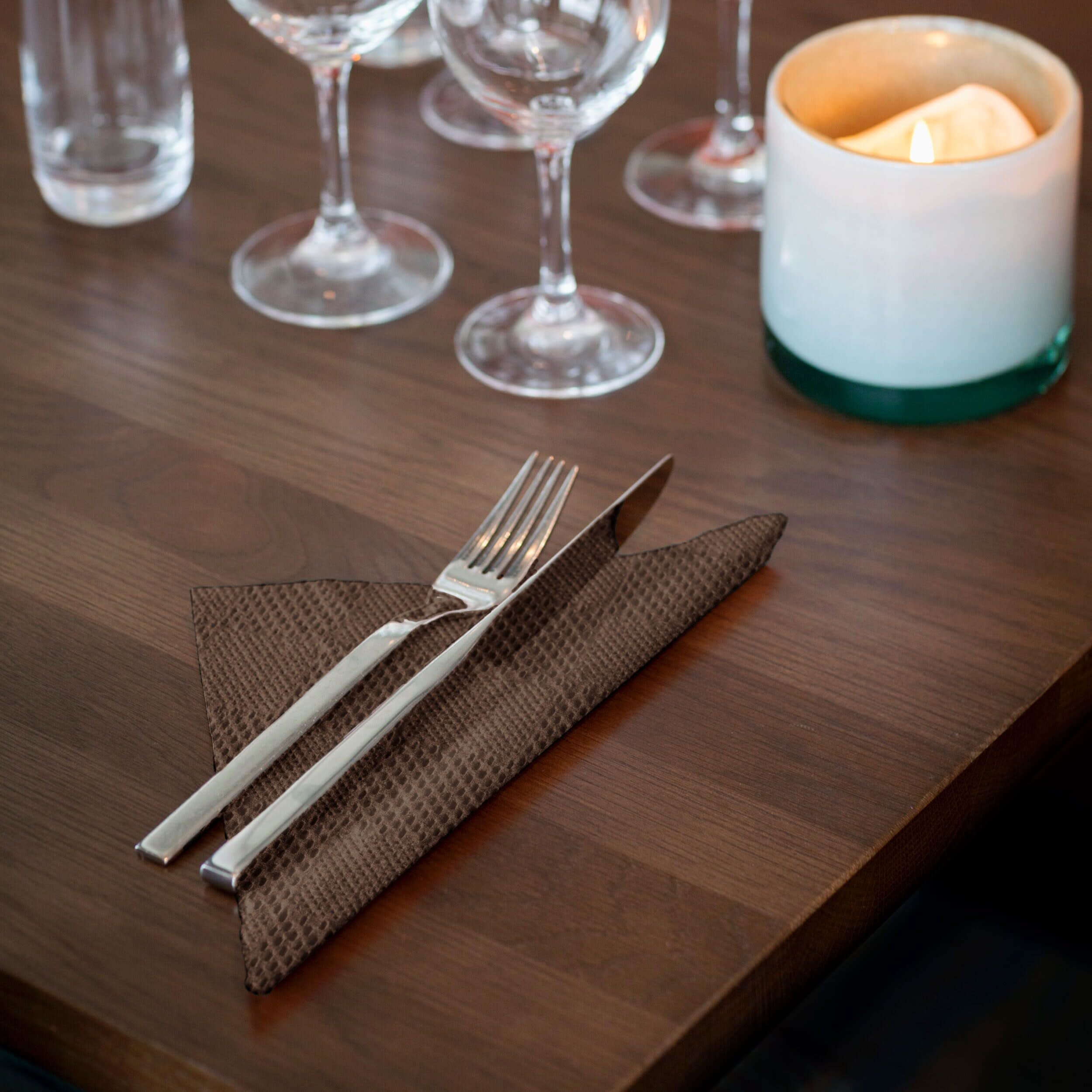 Tork Dinner 509418 tovaglioli marrone 900 pezzi 2 veli